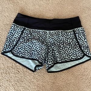Lululemon shorts sz 8